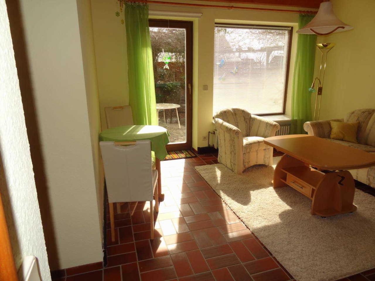 Heidelberg Viola Apartment นอยชตัดท์ อิน โฮลชไตน์ ภายนอก รูปภาพ